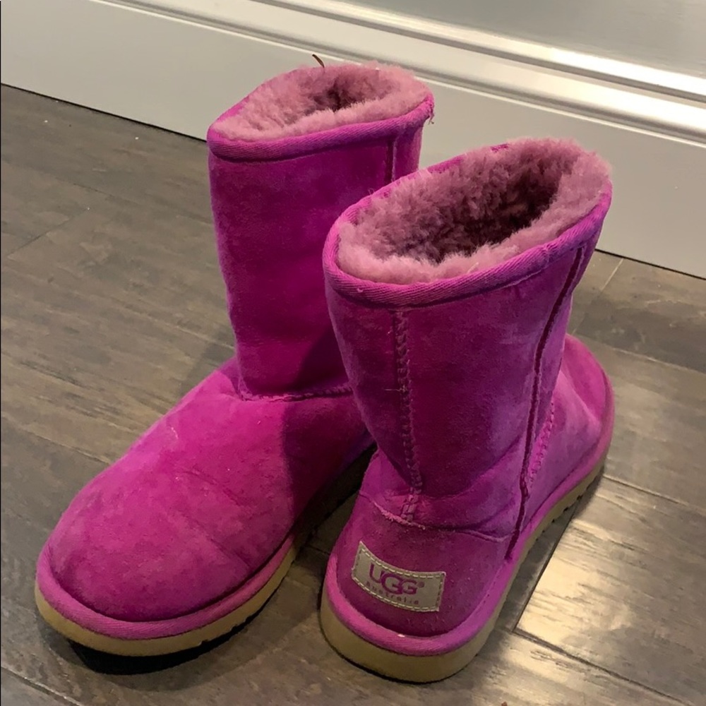 GUC Girls Sz 3 Ugg Classic Pink/fuschia Boots